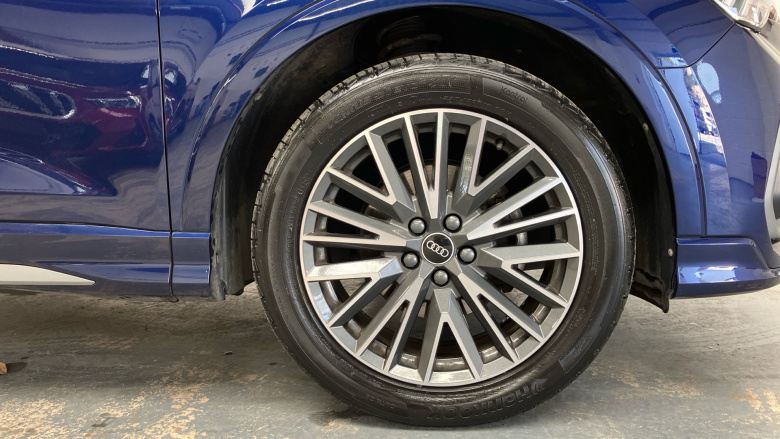 Audi Q3 35 TFSI S Line 5dr S Tronic [Comfort+Sound Pack] Petrol Estate